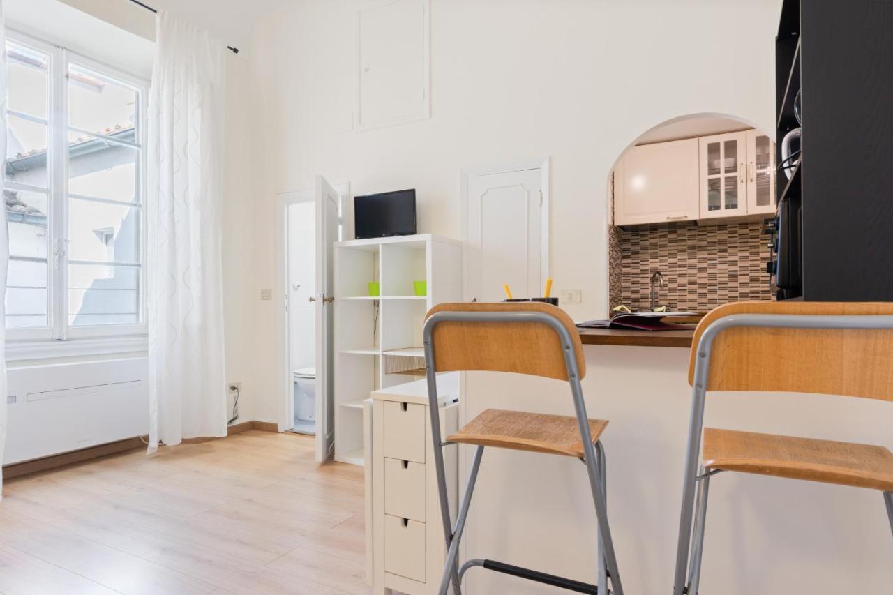 Pergola Modern And Cozy Studio Florence Luaran gambar